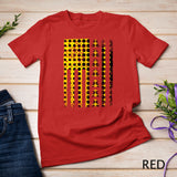 Colorful - Bee Flag Honey Bees Keeper Lover Beekeeping Bee Themed T-Shirt