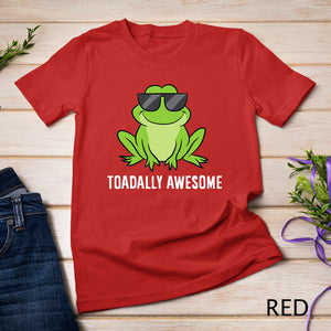 Frog Lover Gift Toadally Awesome Love Frogs T-Shirt