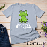 Frog Spirit Animal Easily Distracted By Frogs Pullover Hoodie T-Shirt