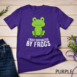 Frog Spirit Animal Easily Distracted By Frogs Pullover Hoodie T-Shirt