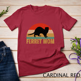 Funny Ferret Retro Pet Ferret Mom Vintage Gift T-Shirt