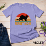 Funny Ferret Retro Pet Ferret Mom Vintage Gift T-Shirt