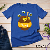 Honey Pot Cute Bee Buzzing Beehive Flying Funny Beekeeping T-Shirt