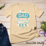 Mens Proud Dad Of Two awesome girls Father's Day T-Shirt