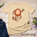 Monkey Holding Banana Costume Funny Easy Halloween Gift T-Shirt