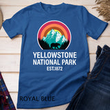 Yellowstone National Park Vintage Retro Bear Travel Souvenir T-Shirt