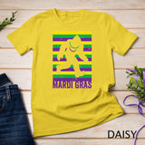Bigfoot Sasquatch Mardi Gras Beads Fat Tuesday Festival T-Shirt