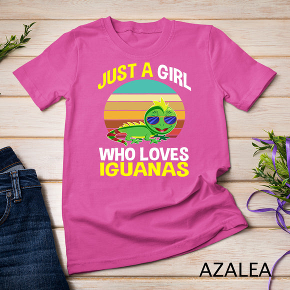 Just a Girl Who Loves Iguana Gifts Pet Lovers Lizard Iguana T-Shirt