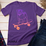 Skateboarding Dog Pug on Skateboard Skateboarder Pug Lover T-Shirt