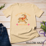 Just a girl who loves Iguanas Iguana Lizard girl T-Shirt